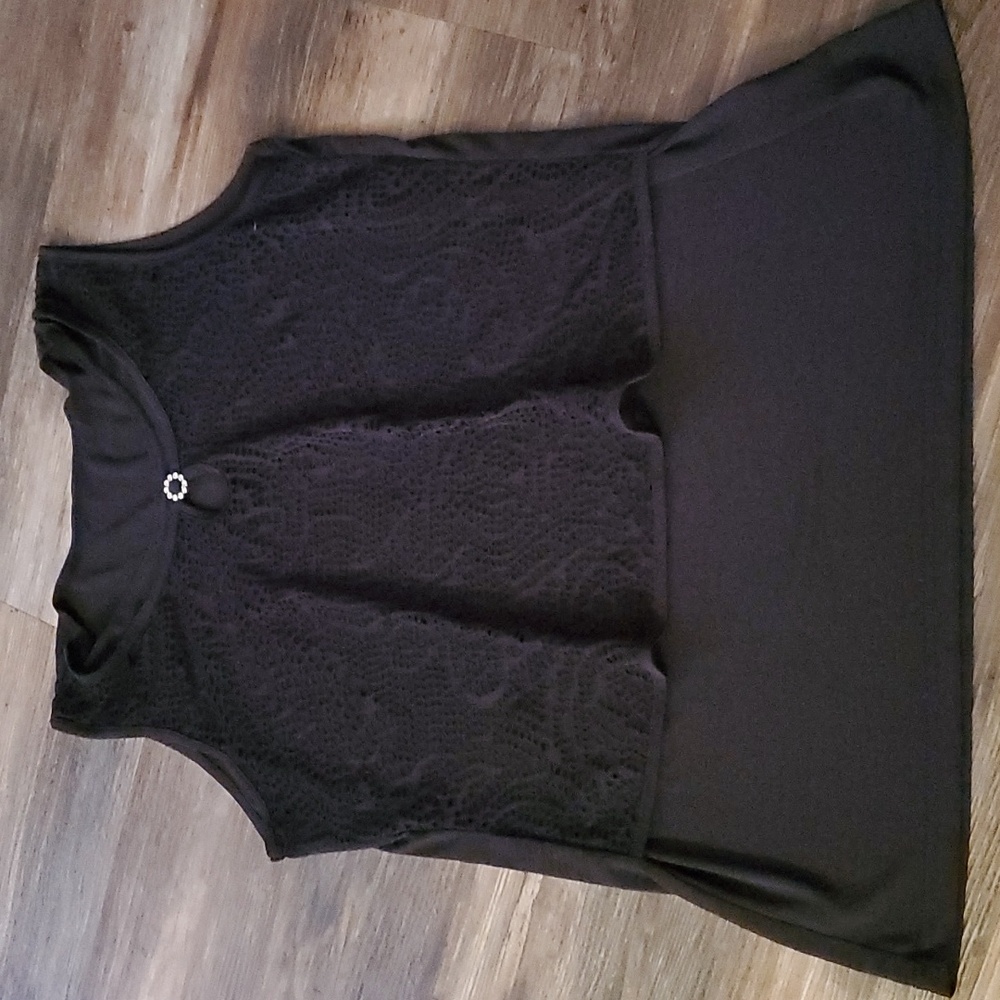 Black tank top spandex with knit like mesh in the front